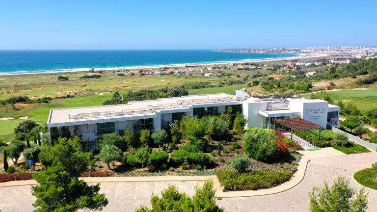 palmares front hotel
