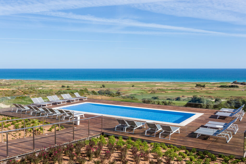 palmares pool view